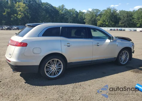 2017 Lincoln Mkt из США, поврежденный, VIN 2LMHJ5AT9HBL00555